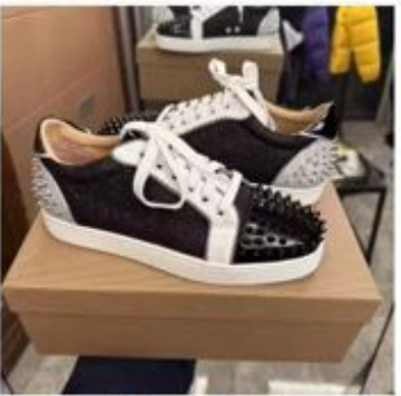 CL Louis Junior Spikes «Black and White»