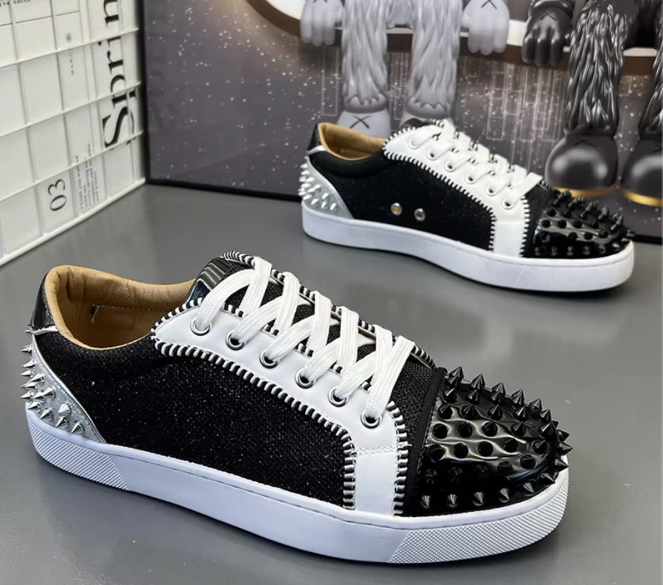 CL Louis Junior Spikes «Black and White»